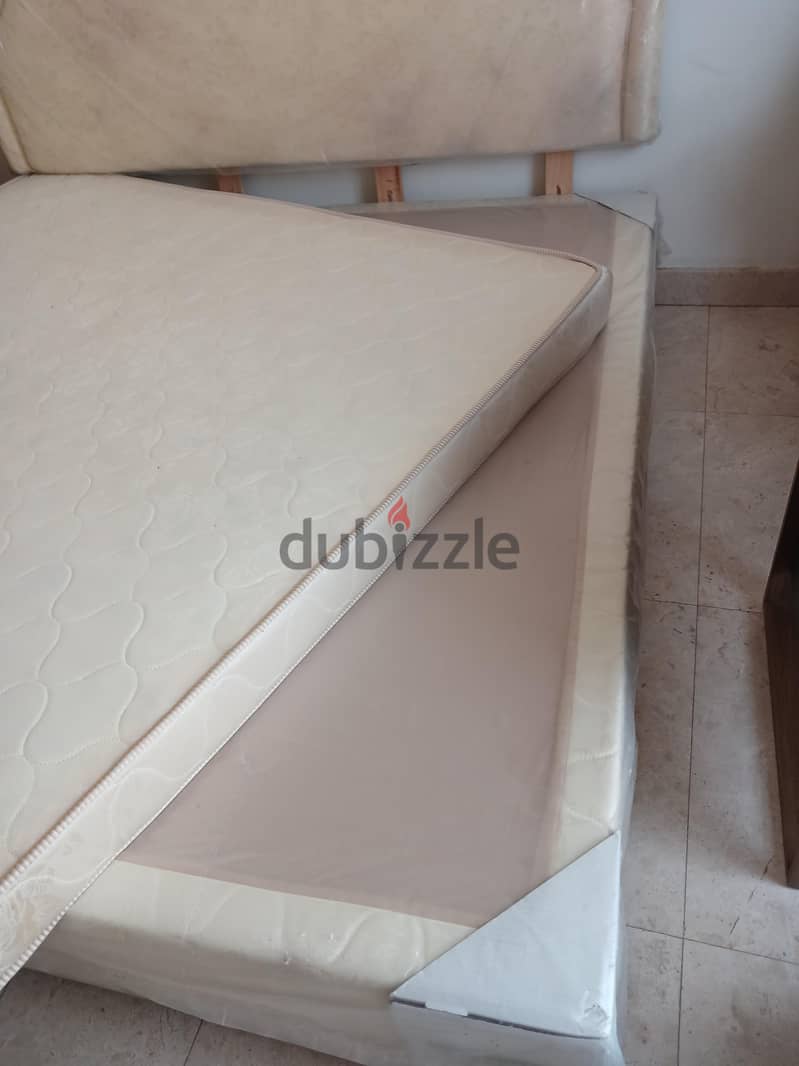 Bed with coat 1