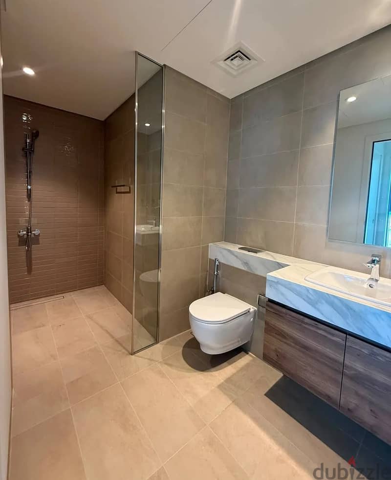 For Rent | Luxury 1-Bedroom Apartment with Full Sea View in Al Mouj 4