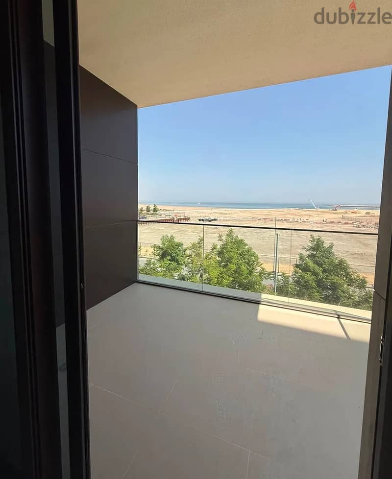 For Rent | Luxury 1-Bedroom Apartment with Full Sea View in Al Mouj 6