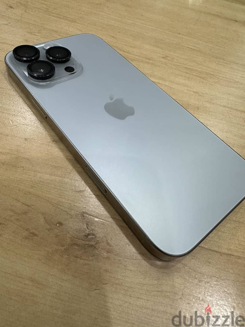 Apple - iPhone 16 Pro Max 2