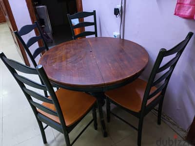 dining table to sell