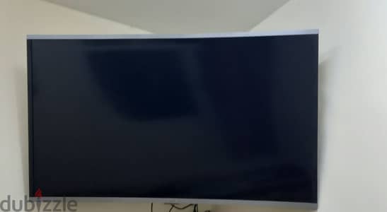 GEEPAS 43" LED CURVE SMART ANDRIOD  TV WITH WALL BRACKET STAND
