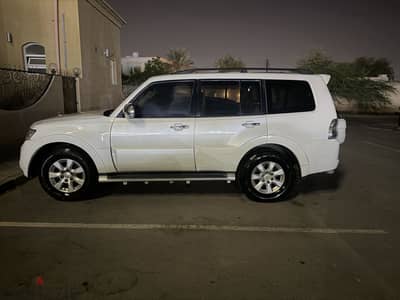 Mitsubishi Pajero 2012