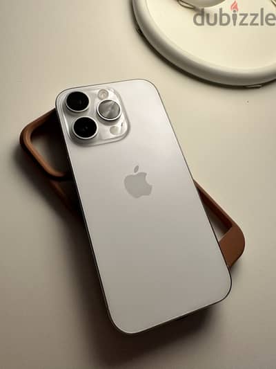 Apple - iPhone 16 Pro