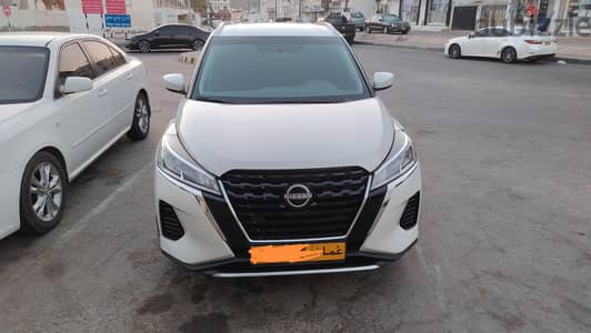 Nissan Kicks 2024 zero complant and nissan service only.