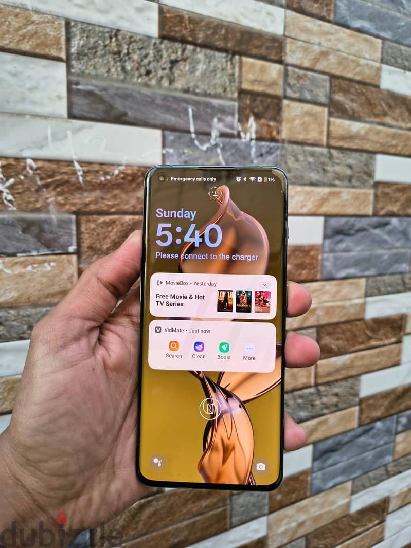 One Plus 10 Pro 1