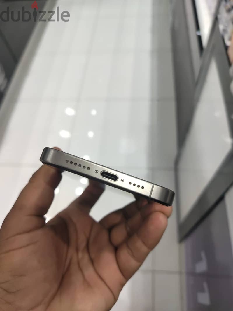 Apple - iPhone 15 Pro Max 6