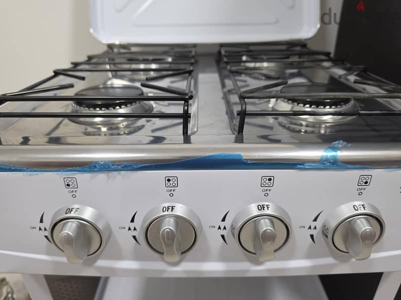 Two weeks old stove with stand 2