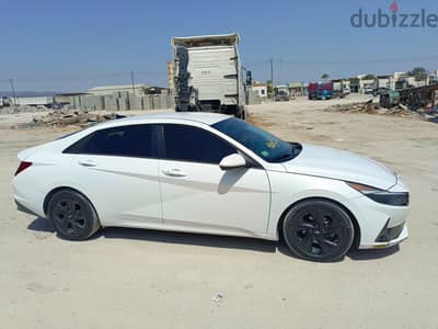 Hyundai Elantra 2022