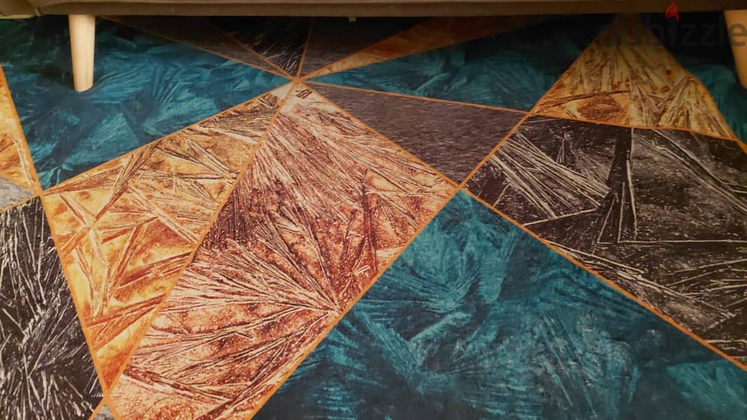 glass table and carpet 8