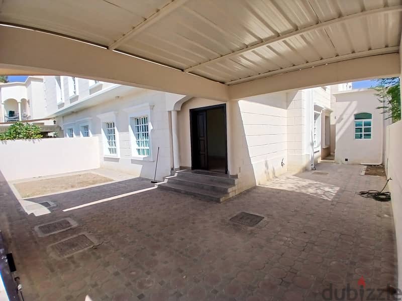 Azaiba villa for rent (4+1) 3