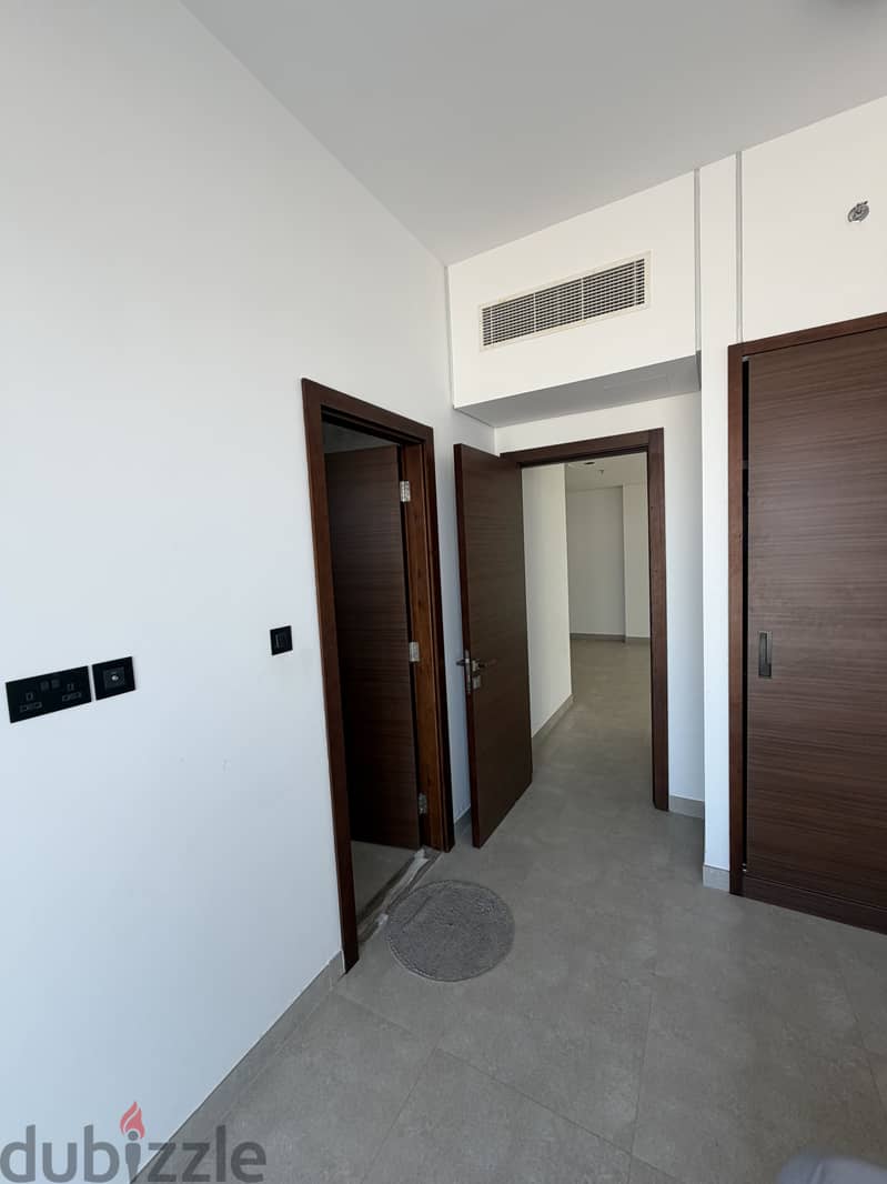 Luxury 2 Bedroom Semi-Furnished Apartment for Rent Muscat Hills 6