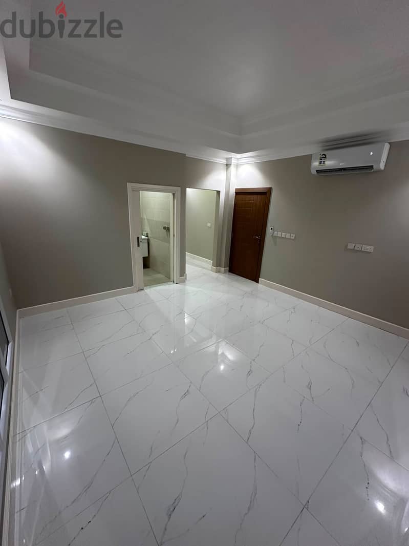 Five-bedroom, five-bathroom villa for rent Opposite Al-Naseem Park 2