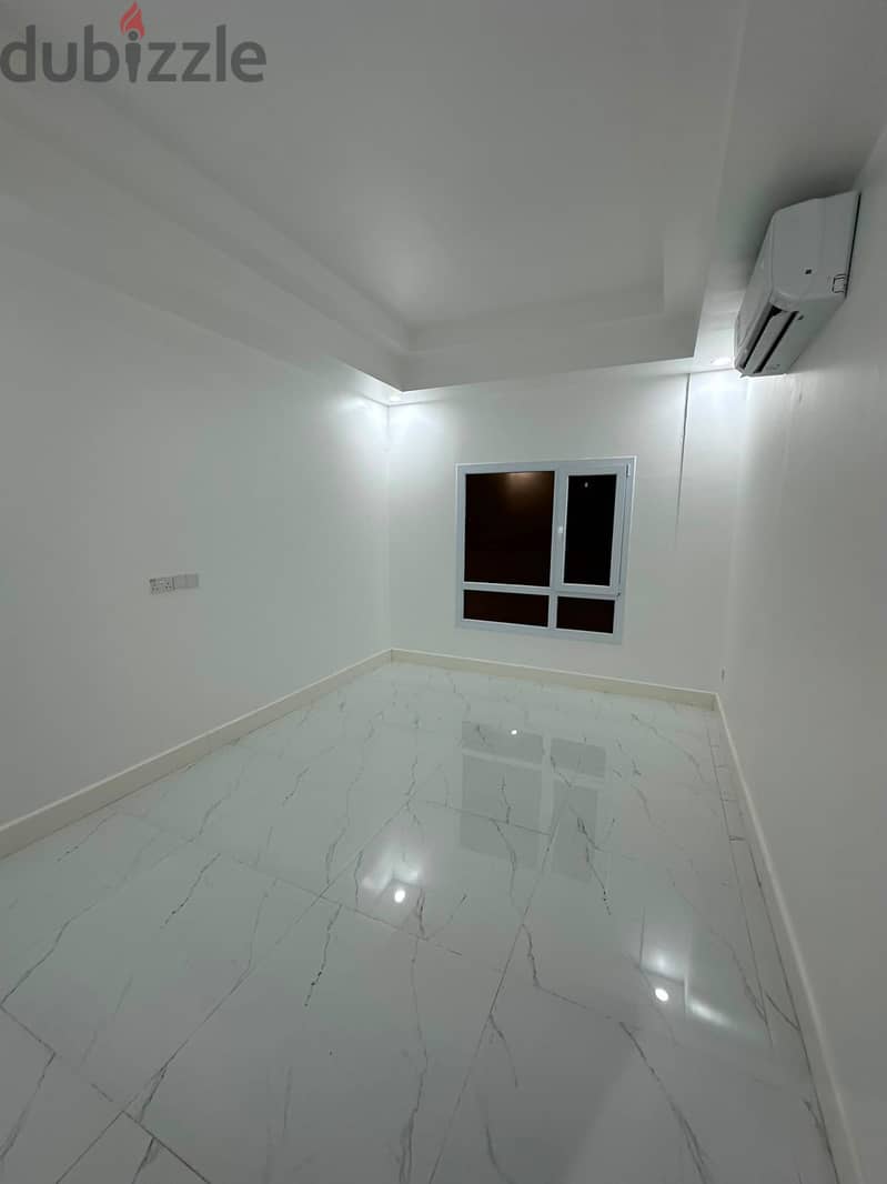 Five-bedroom, five-bathroom villa for rent Opposite Al-Naseem Park 6