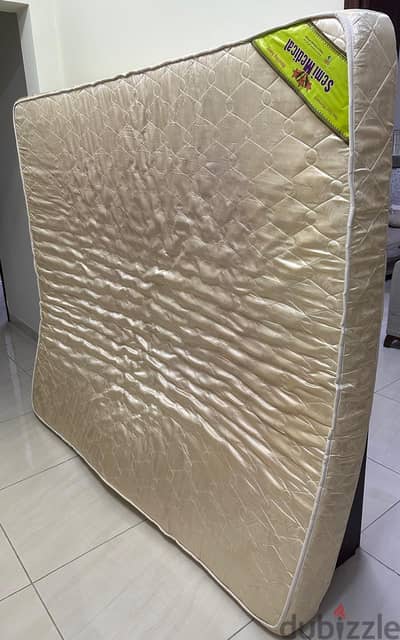 Used semi-medical Muscat mattress size 180cm × 200cm good condition.