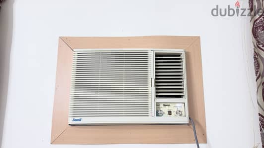 zamill window ac far selling 1.5 tuns big compressor, neat and clean