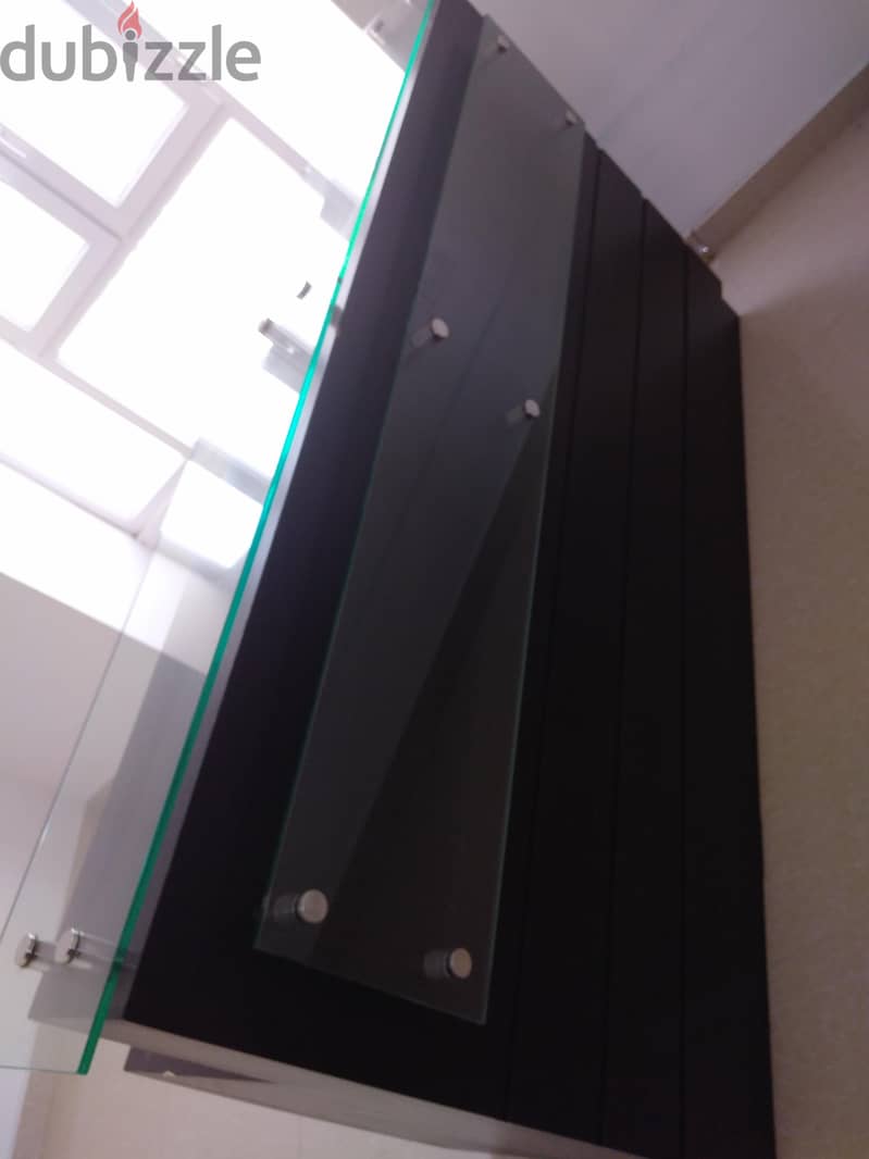 Recitation table / desk for sale 2