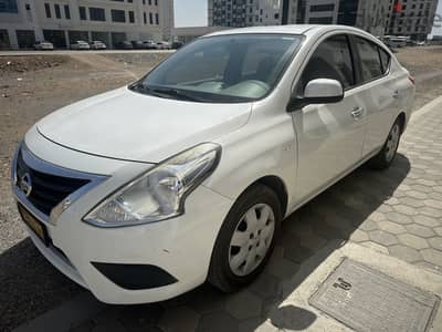 Nissan Sunny 2022