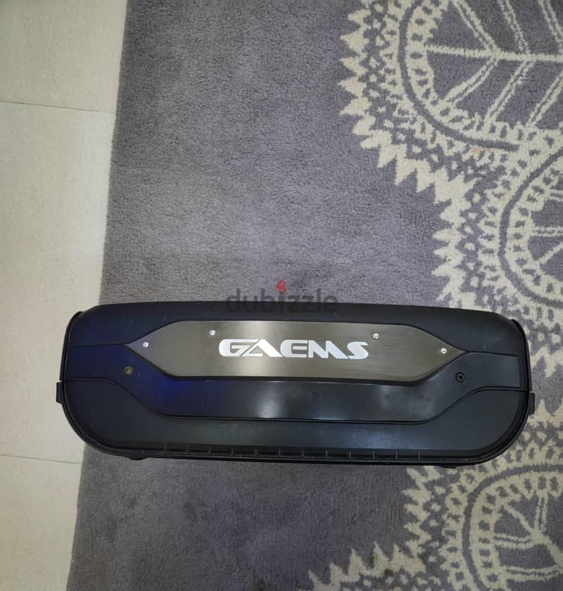 gaems portable screen with PS4 pro 2