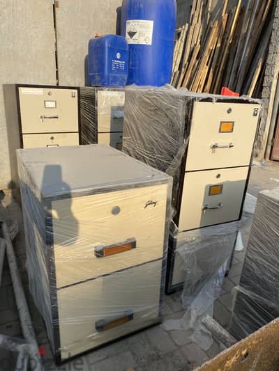 Lockers for sale