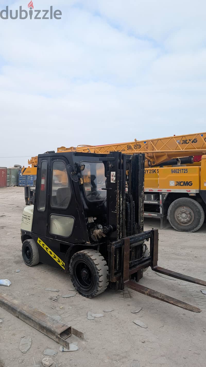 FORKLIFT FOR RENT AVAILABLE (3,5,7,10) TON 3