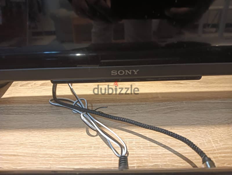 BRAVIA 43" 2
