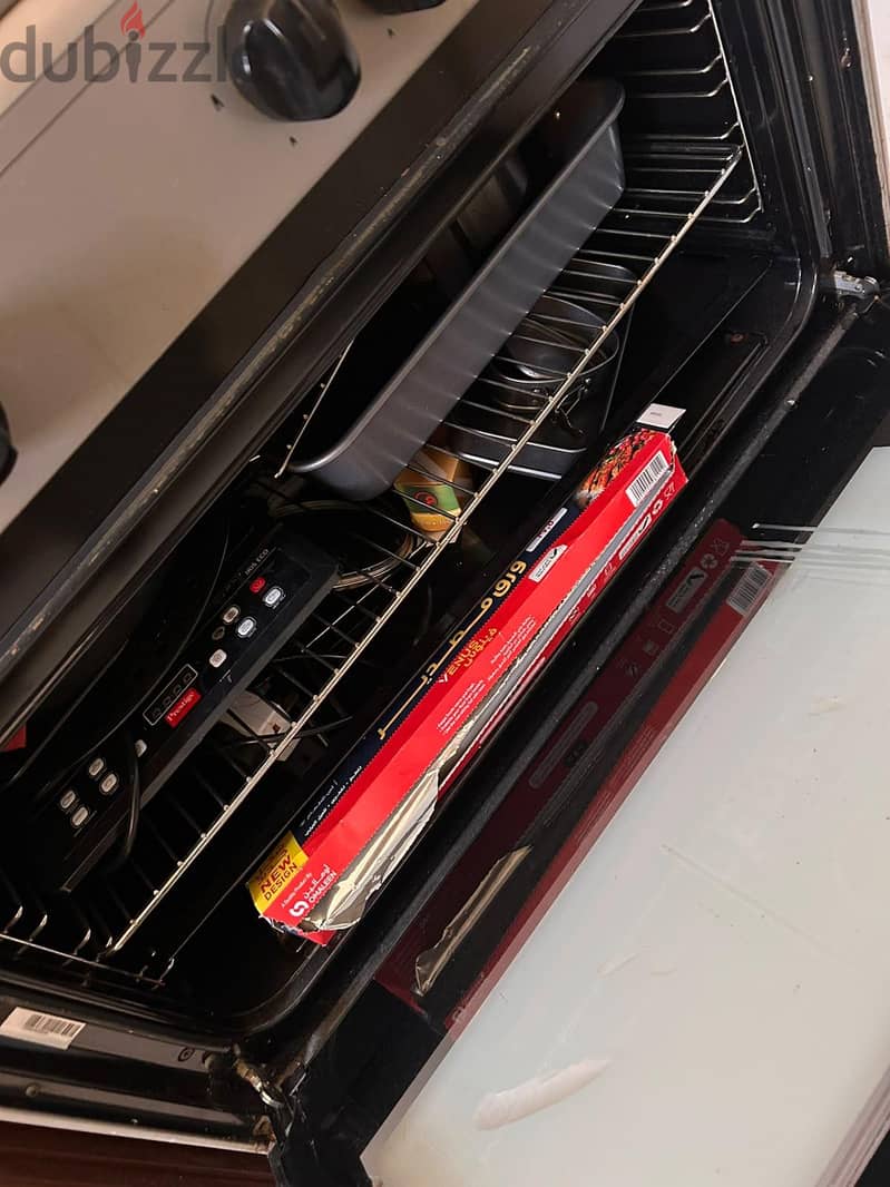 Italian Made Cooking Range in Excellent Condition 2