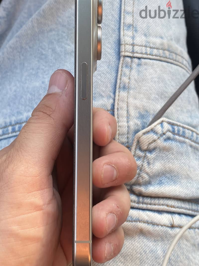 Apple - iPhone 15 Pro 2