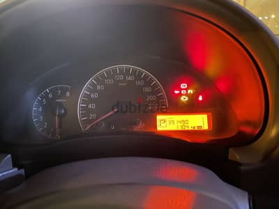 Nissan Sunny 2012