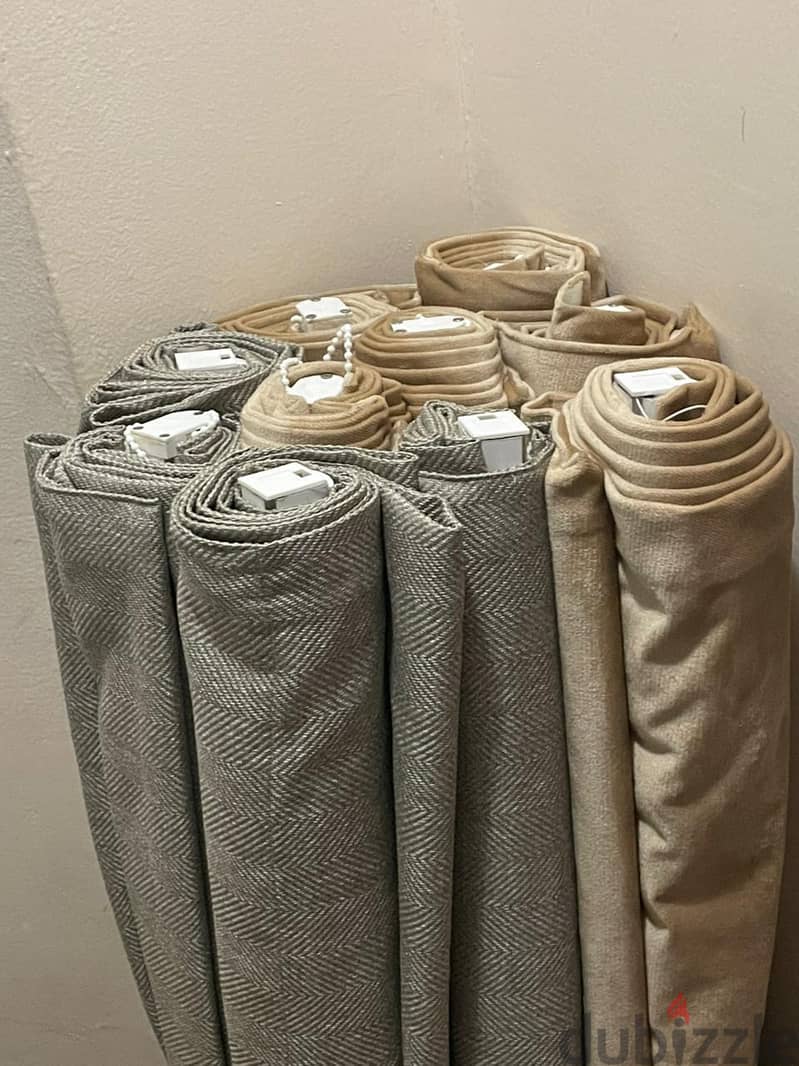 Curtain for sale (velvet with a posh look) 10
