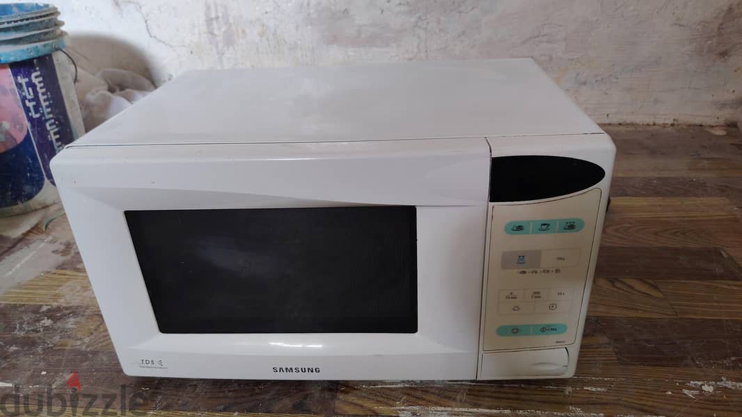 MICROWAVE OVEN 1