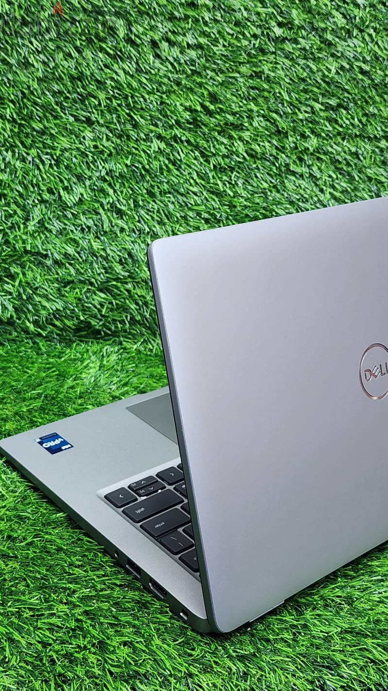 Dell 5440 i7 13th gen 16gb ram 256gb ssd 4