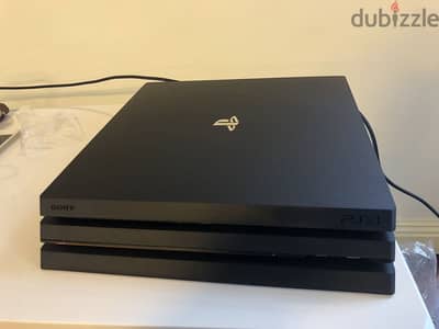 للبيع سوني ٤ برو ps4 pro