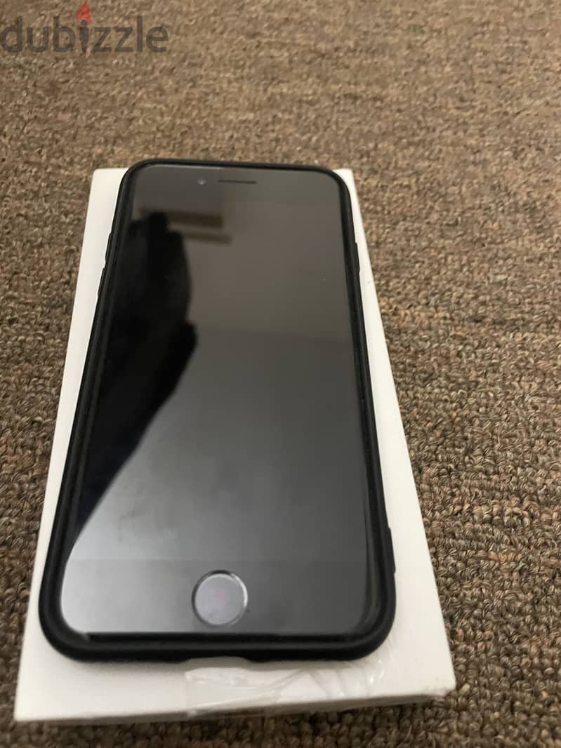 Apple - iPhone se3 2