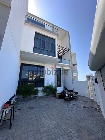 For Rent | Luxury Villa in Madinat Qaboos