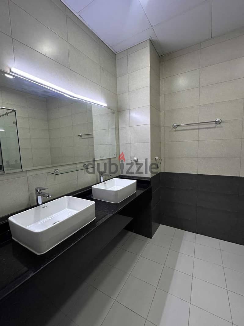 For Rent | Luxury Villa in Madinat Qaboos 12