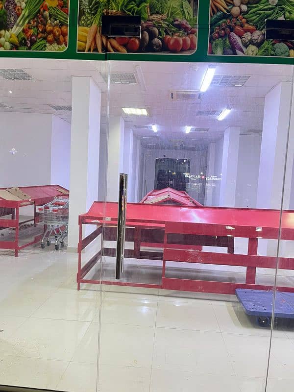 Shop rent Mabela behind Neato 3