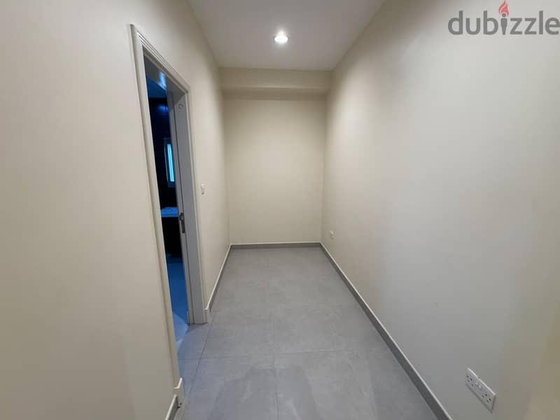 Spacious 4+1 Bedroom Villa in MSQ (Madinat Sultan Qaboos) PPV375 10