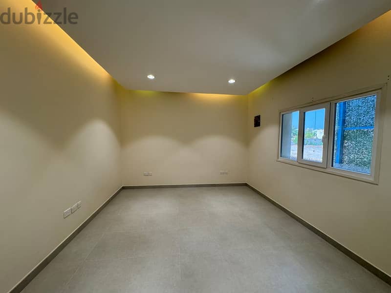 Spacious 4+1 Bedroom Villa in MSQ (Madinat Sultan Qaboos) PPV375 11