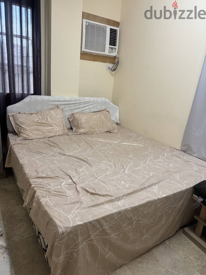 King bed with coat 1