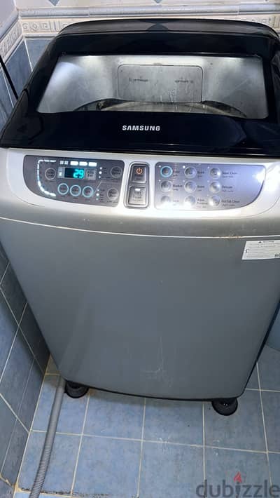 WASHING MACHINE IN GOOD CONDITION