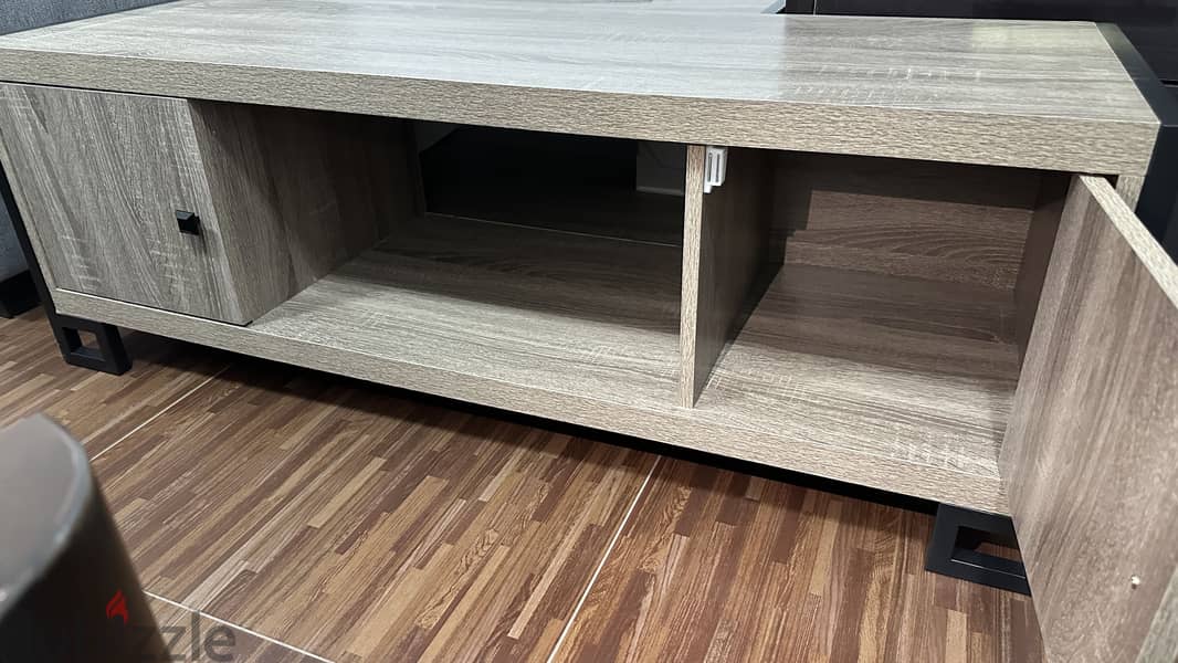 TV Stand for Sale – Matching Coffee Table Included for Free 3