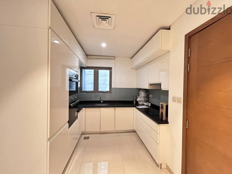Furnished 2BR Apartment for Rent in Bousher | UMA100 10