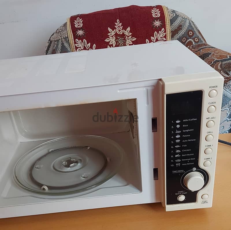 Olsenmark microwave oven with grill 2