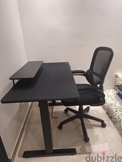 study table adjustible height and chair