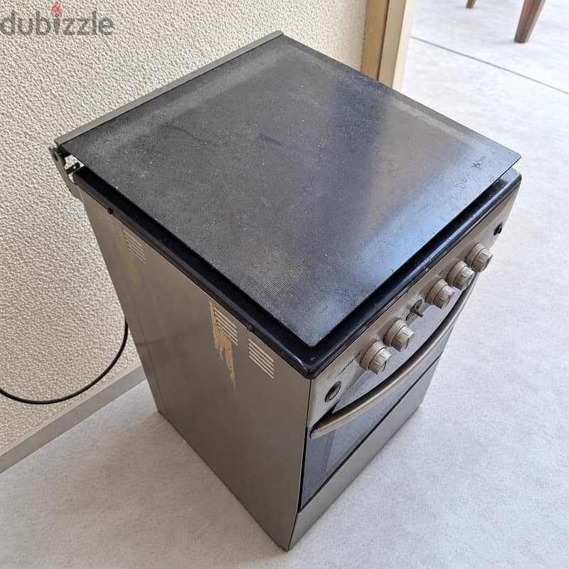Geepas cooking range 2