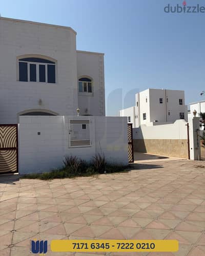Villa for rent in Mawaleh north - فيلا للأجار في الموالح الشمالية