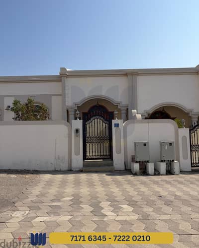 Villa for rent in Madinat al illam - فيلا للأجار في مدينة الأعلام