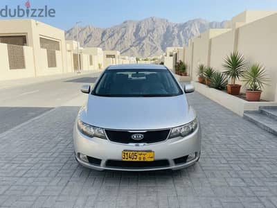 Kia Cerato 2012 - very clean