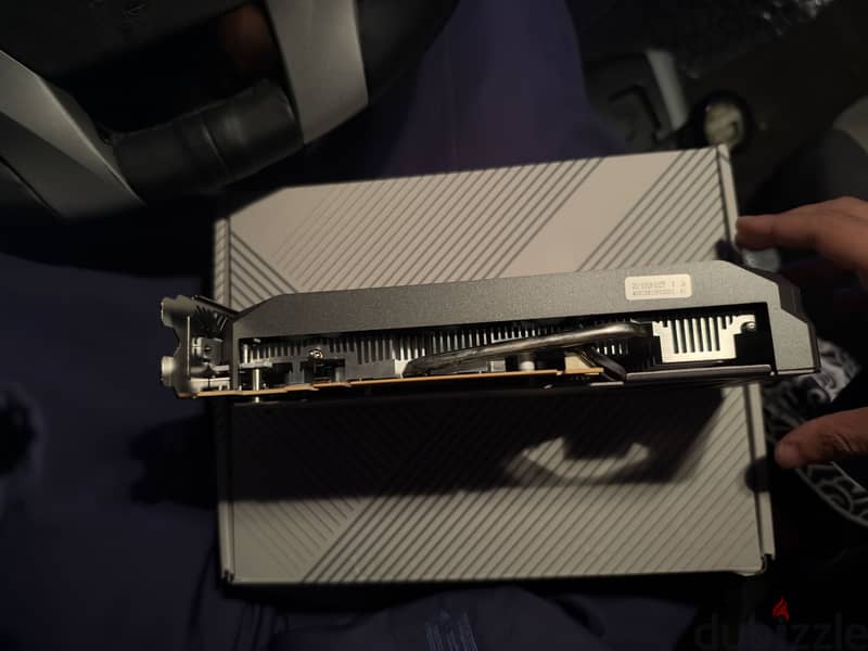 RTX 5060 8gb from ZOTAC almost brand new condition 3